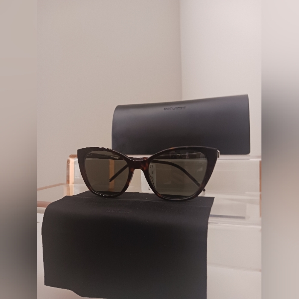 NWT Saint Laurent Paris - Cat-Eye Havan Sunglasses Silver Logo SLM69